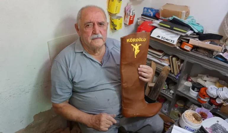 İzmir’de körüklü çizme geleneğini yaşatan usta çırak arıyor