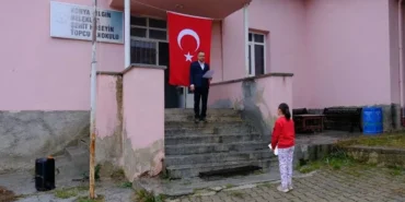 Konyada-tek-ogrencili-okulda-Cumhuriyet-Bayrami-toreni-featured