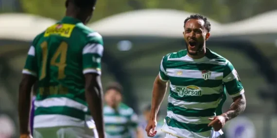 Lewis Baker, Bursaspor kadrosuna övgü yağdırdı
