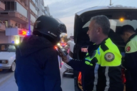 BURSA'DA MOTOSİKLETİN ÇARPTIĞI 9 YAŞINDAKİ ÇOCUK YARALANDI