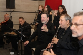 Osmangazi-Belediyesi-BAREMde-yaslilara-ozel-muzik-programi-duzenledi-featured
