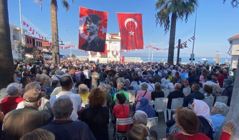 Özgür Özel, Mudanya Mütarekesi töreninde ilgi gördü