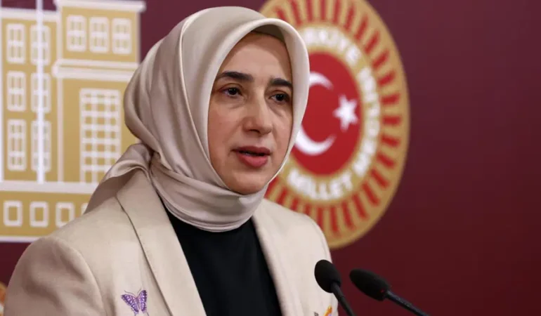 Özlem Zengin’den Mersin’deki görüntülere tepki