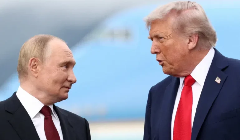 Putin ve Trump görüşmeyi aynı anda sonlandırdı
