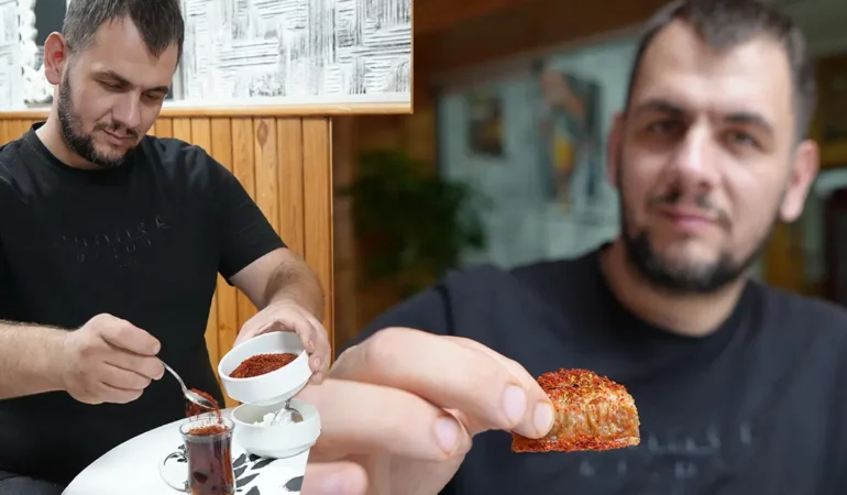 Samsunlu Caner, 10 yıldır her şeyine pul biber katıyor