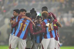Trabzonspor-KuPS-deplasmanindan-4-2-galip-ayrildi-featured