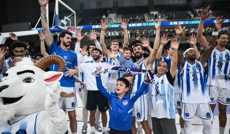 Türk Telekom Roma’yı geçti, Galatasaray Zagreb’de kaybetti