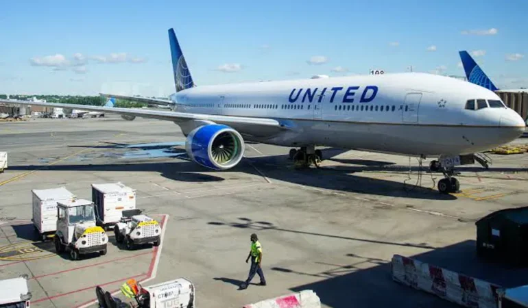 United uçağı terör ihbarı sonrası Las Vegas’a döndü