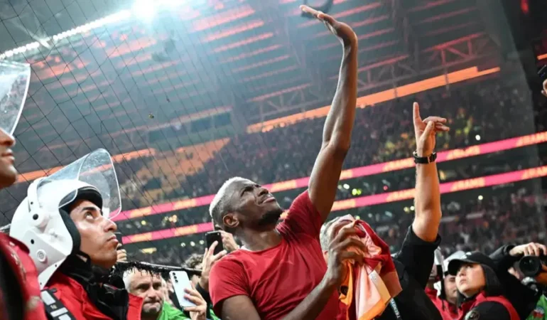 Victor Osimhen: Galatasaray tüm kupalara aday