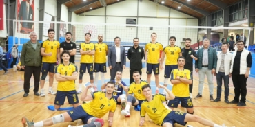 Yenisehir-Belediyespor-sezona-set-kaybetmeden-basladi-featured